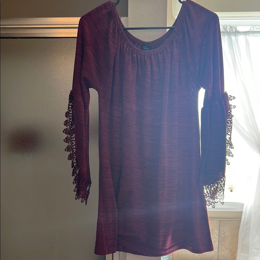 Elegant Burgundy Lace Sleeve Top